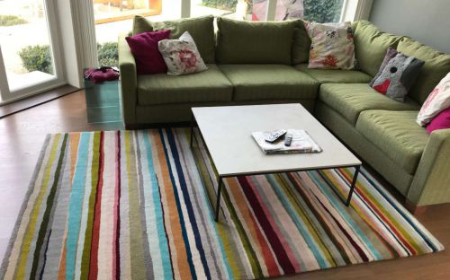 Hand tufted colourfull stripes rug